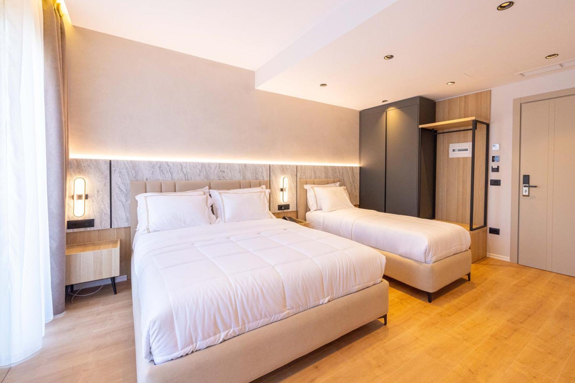 Tris3 Hotel Radhime Luaran gambar